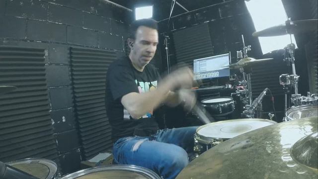 Hold The Line (Frog Leap Music / Toto Vocals) - Drum Cover Trey B смотреть онлайн