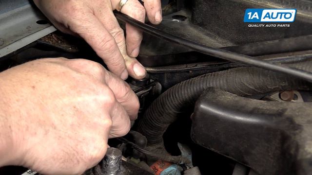 How To Replace 4WD Engage Solenoid Valve 97-13 Ford F150 смотреть онлайн