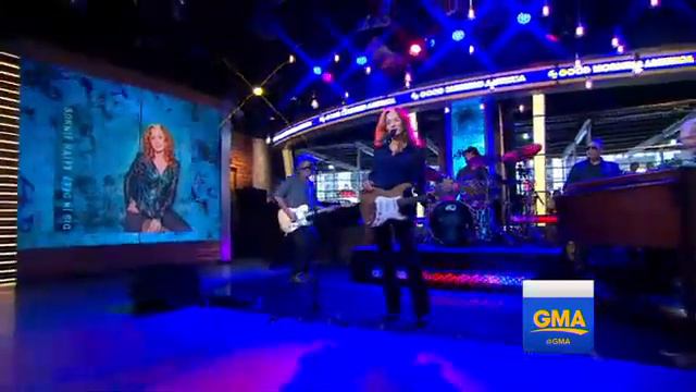 Bonnie Raitt Performs 'Need You Tonight' Live on 'Good Morning America' 8/10/2016 смотреть онлайн