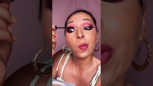 Makeup Review on Maybelline Sky High Mascara? #shorts #makeupreview #makeupreviews #beautycontent смотреть онлайн