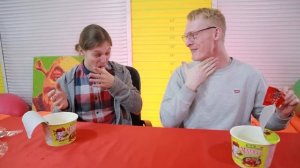 ЕДИМ САМУЮ ОСТРУЮ ЛАПШУ В МИРЕ ЧЕЛЛЕНДЖ!