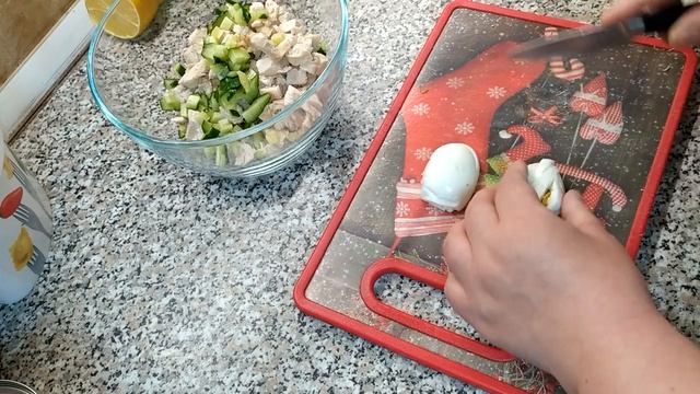 Салат Простой,но Оооочень вкусный!!! Салат с куриной грудкой смотреть онлайн