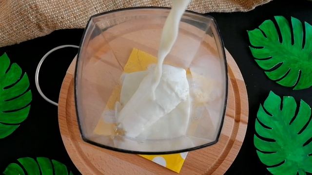 Готовим шоколадный милкшейк ||?рецептик с мороженым || Lutfie Suleiman