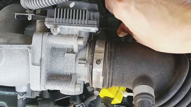 DIY repair, rough idle, 2005 Sentra, intermittent throttle problem until engine warm, fix смотреть онлайн