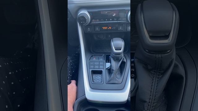Toyota RAV4 Brake Hold Feature смотреть онлайн