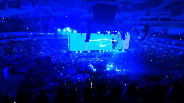 VLOG: Мы сходили на КОНЦЕРТ JONY, ANDRO, ELMAN, GAFUR и всё это RAAVA_MUSIC! Концерт огонь!Мегаспор