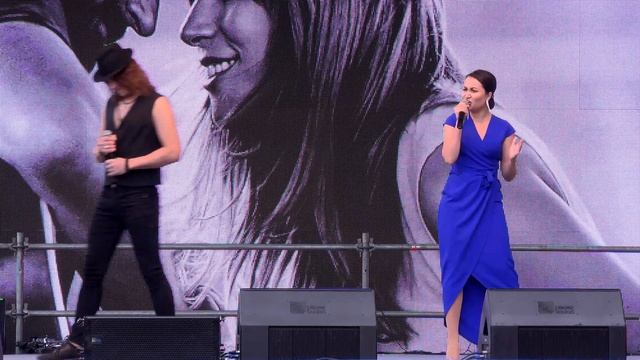 Александр Осинин и Дарья Кожина — Shallow || Книжный салон 2019 смотреть онлайн