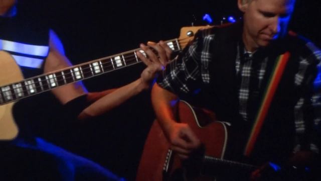 No Doubt Acoustic "Magic's in the Makeup" 12/2/12 смотреть онлайн