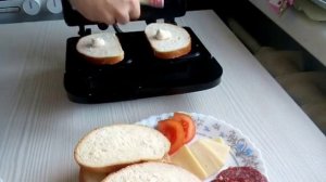 Горячие бутерброды. Бутерброд из бутербродницы. Готовим дома. Вкусно и просто!
