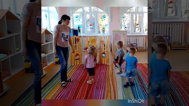 Подвижная игра с детьми "Медведь" смотреть онлайн