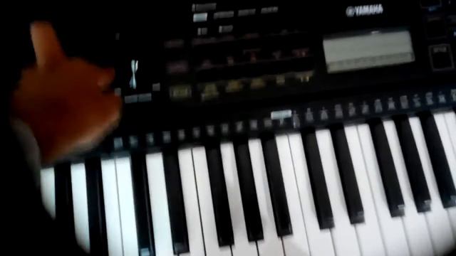 Yamaha PSR 3273 смотреть онлайн
