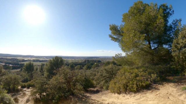 Je baroule aux alentours de Châteauneuf-de-Gadagne à vélo dans la Garrigue Provençale ! смотреть онлайн