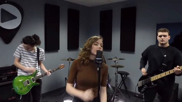 11 + 1 F211 Covers That Are Underrated! смотреть онлайн