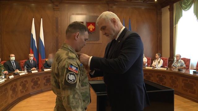 Вручение государственных наград России участникам специальной военной операции на Украине смотреть онлайн