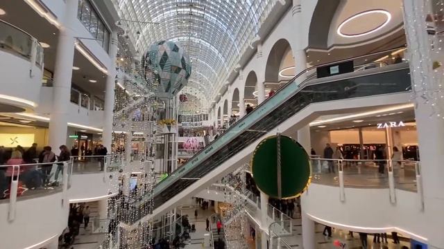 Лондон (торговый центр готов к Рождеству ). 🎄15 декабря 2019 г. смотреть онлайн