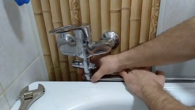 Протекает гусак в ванной как сделать быстрый ремонт гусака смесителя ? смотреть онлайн