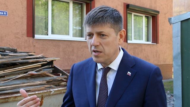 Андрей Кропоткин о капитальном ремонте кровли на ул Тельмана, 6 смотреть онлайн