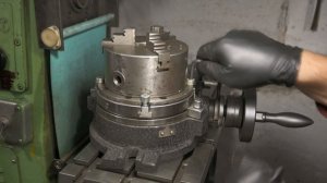 Четырехкулачковый токарный патрон диаметром 160мм для поворотного стола HV-6 на НГФ 110