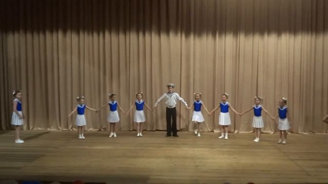 Хореографический ансамбль ЮГОРИЯ, Бескозырка белая, Евпатория 2015 смотреть онлайн