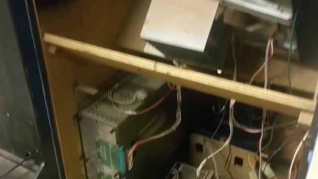 Adam got those two arcade games on Craig's List for $300 - Road Blasters and Vs. Super Mario Bros. смотреть онлайн