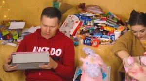 ЗЛОВЕЩЕЕ ПИСЬМО в подарках с ФАН ВСТРЕЧИ! Открыли 35кг подарков от подписчиков! ? Эльфинка