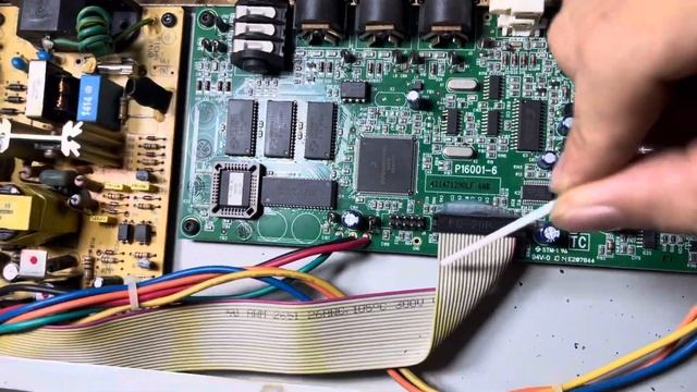 Eff tc electronic M ONE XL nên mua hay không смотреть онлайн