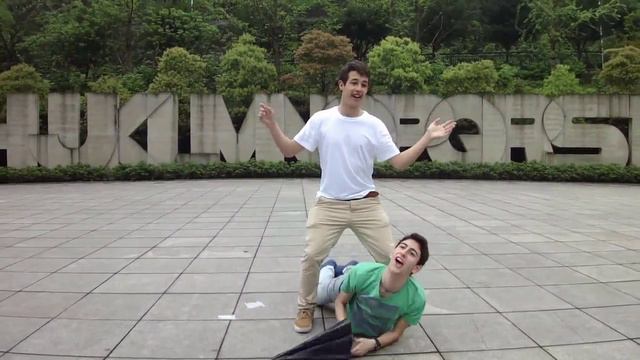 Video Happy en China смотреть онлайн