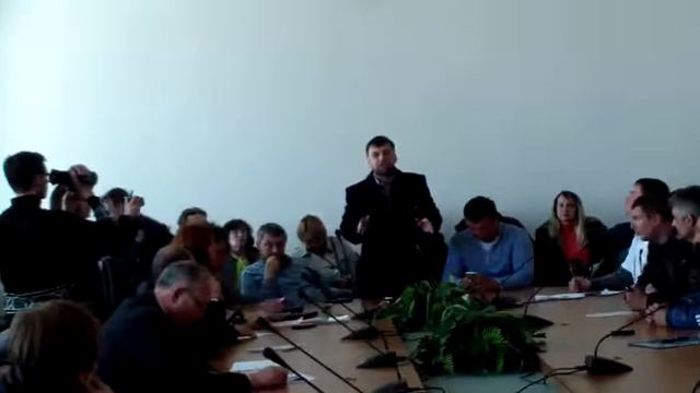 Донецкая ОГА - 8 апреля 2014 г. - ч.1 смотреть онлайн