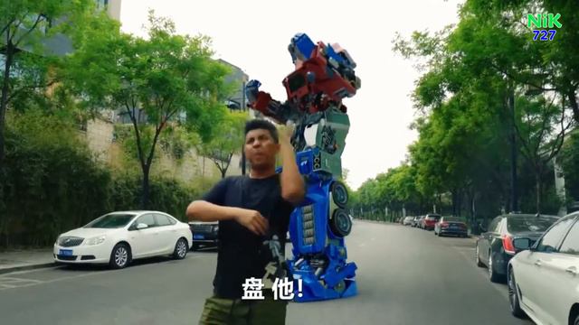 Оптимус Прайм против Бамблби / Optimus Prime vs Bumblebee смотреть онлайн