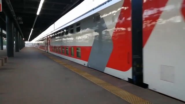 ЭП20-042. Прибывает на станцию Дача Долгорукова с 22 поездом. Санкт-Петербург. смотреть онлайн