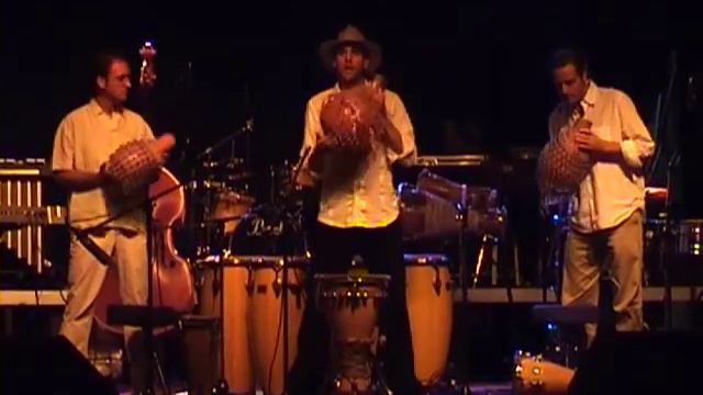 Brunito Percussion Group - Güiro Elegua - Shekere смотреть онлайн