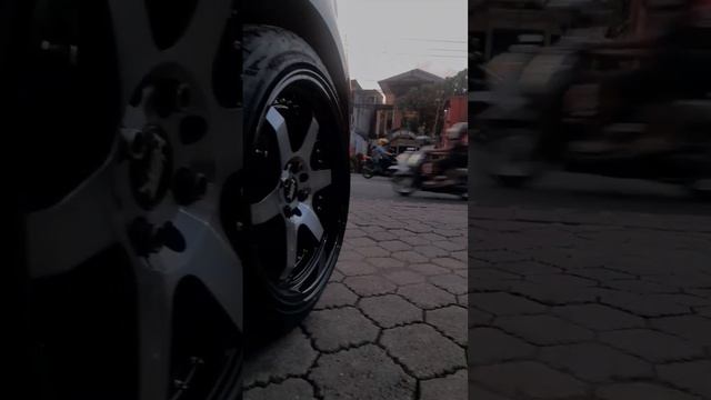 MODIFIKASI HONDA JAZZ VELG RING 17 HSR CELONG #hondajazz #hsrwheel #velgbali смотреть онлайн