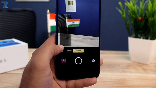 Realme 5 vs Samsung M10s vs Vivo U10 - Camera,Battery,Performance,Display,Design & More смотреть онлайн