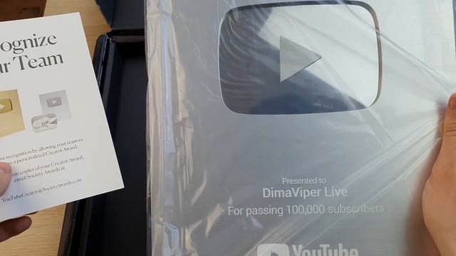 СЕРЕБРЯНАЯ КНОПКА YOUTUBE В НОВОМ ДИЗАЙНЕ - ОБЗОР! смотреть онлайн