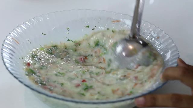 कमी साहित्यात भातापासून बनवा चटपटीत नाष्टा | LeftOver Rice Nashta | LockDown Recipe | MadhurasRecip