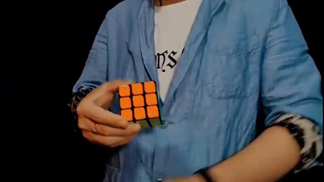 Невероятный фокус с кубиком рубика смотреть онлайн