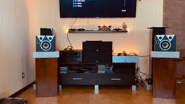 Vector HX100, surround wall mount speakers смотреть онлайн