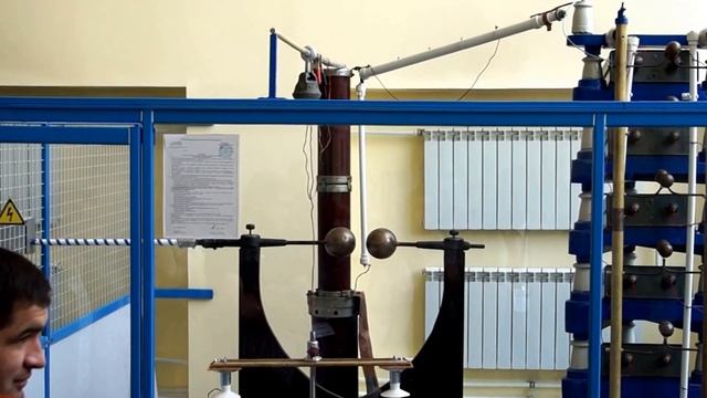 Рарзяд высоковольтного конденсатора смотреть онлайн