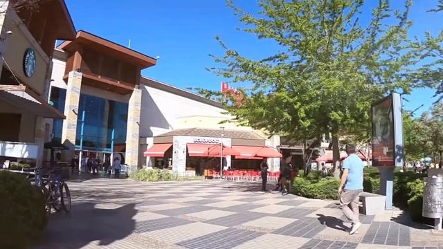 FAW R7 Malls Exhibition смотреть онлайн