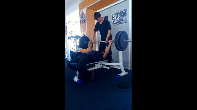 Первая. [220.5 lbs/100x1] Св.в. 67.7 кг. смотреть онлайн