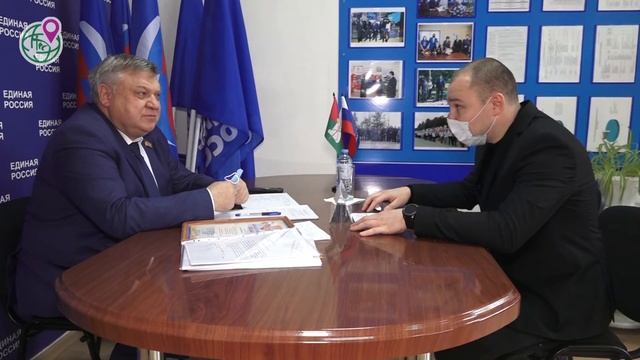 депутат ЗСК Владимир Лыбанев провел приём граждан в Брюховецком районе смотреть онлайн