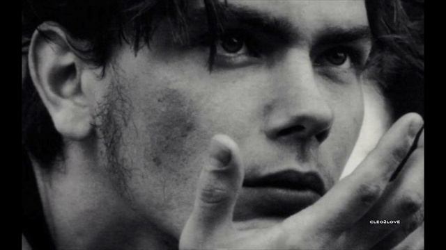 River Phoenix - Feels so good being bad смотреть онлайн
