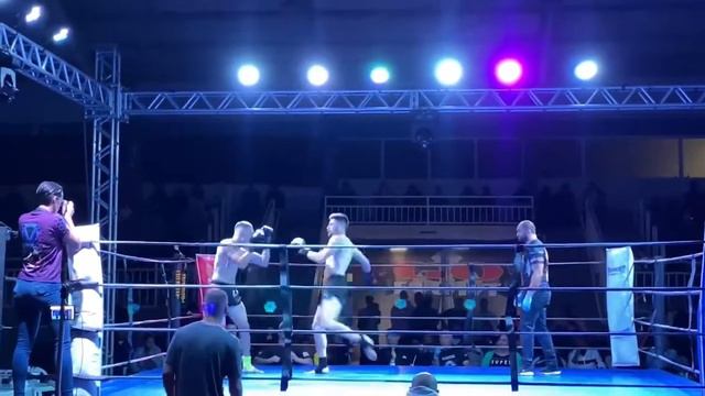 Alexandre de Araujo vs Felipe Bortoline Muay thai Profissional valendo cinturão 71KG смотреть онлайн