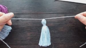 Как сделать кисточку  из ниток.