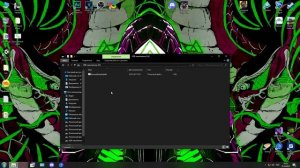 Злобный вирус на флешке создал ярлык.
