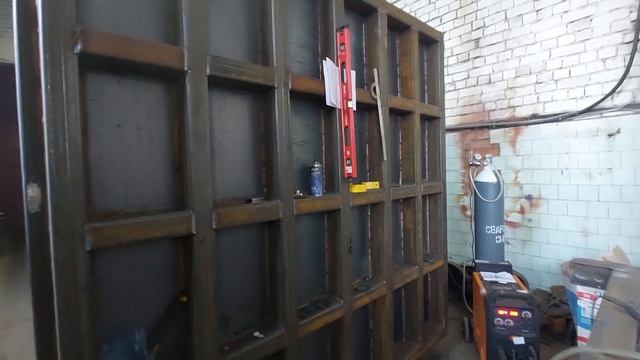 Сборка двери вакуумной сушильной камеры для древесины смотреть онлайн