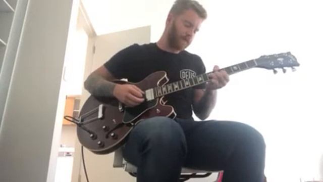 Ash’s new Gibson es 335 смотреть онлайн
