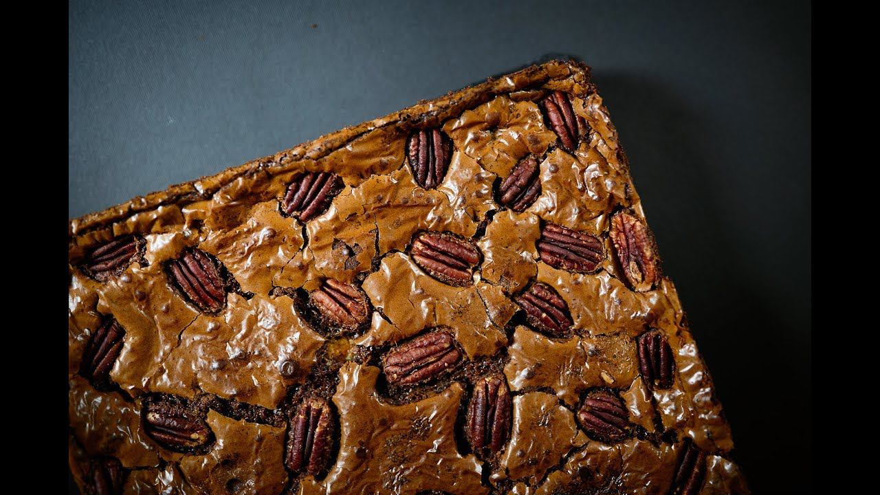 Брауни 3 шоколада с вяленой клюквой и орехом пекан смотреть онлайн
