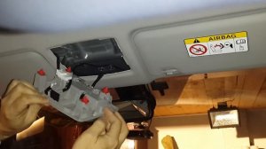 Рав 4.4 снятие плафона