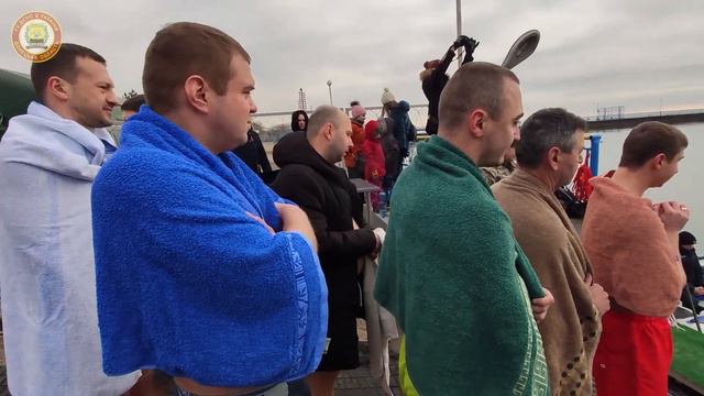 Рятувальники Донеччини забезпечують безпеку громадян на Водохреща смотреть онлайн